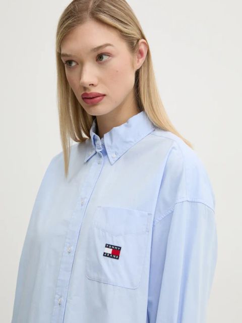Tommy Jeans koszula bawełniana damska kolor niebieski relaxed z kołnierzykiem klasycznym DW0DW19357
