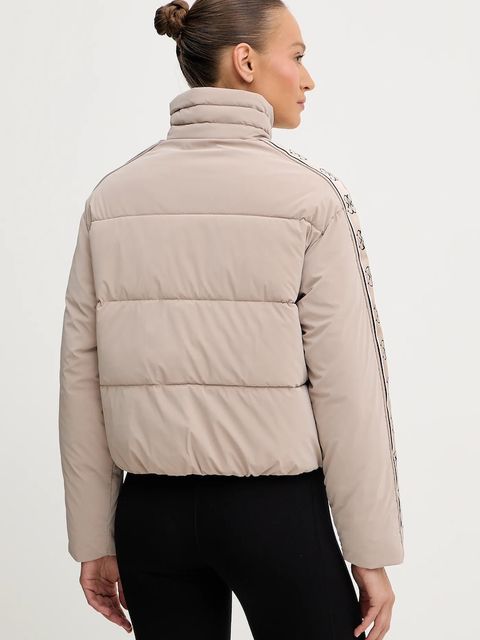 Guess kurtka kolor beżowy zimowa V5BL11 WGYC2