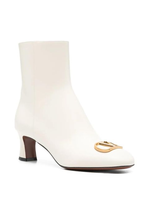Valentino Garavani logo-plaque boots - Neutrals