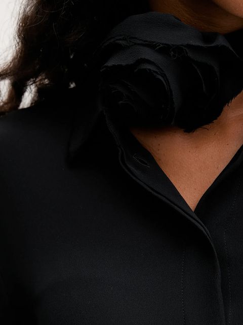 Marella koszula z jedwabiem kolor czarny relaxed z kołnierzykiem klasycznym 2523116071200