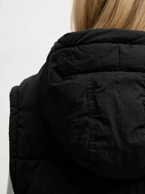 BOSS Orange kurtka kolor czarny zimowa oversize 50548028