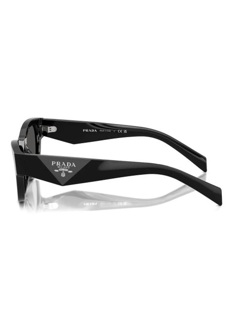 Prada Eyewear logo-plaque sunglasses - Black - zdjęcie produktu nr 2