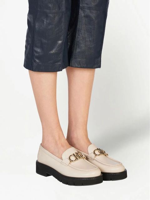 Ferragamo Gancini-plaque leather loafers - Neutrals