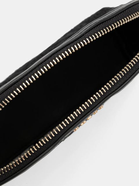 Guess kosmetyczka kolor czarny PW7536 P5370