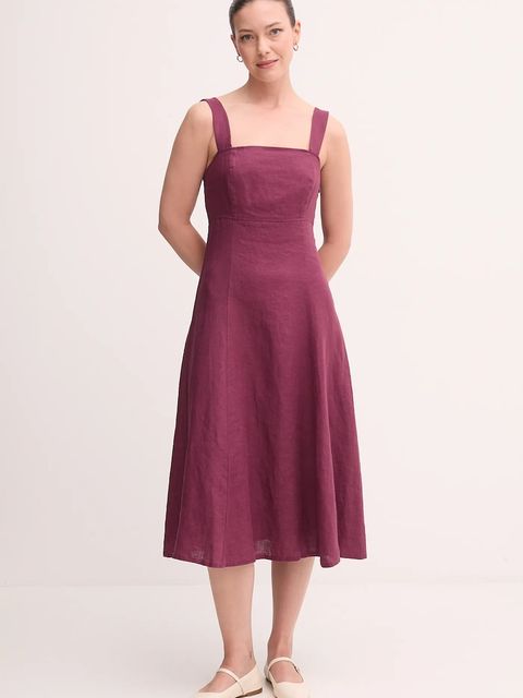 United Colors of Benetton sukienka lniana kolor bordowy midi rozkloszowana 4AGHDV0AG - zdjęcie produktu nr 1