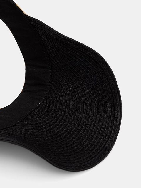 Lola Casademunt daszek