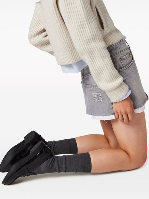 Miu Miu logo-embroidered denim miniskirt - Grey