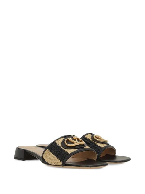 Valentino Garavani logo-plaque striped sandals - Black - zdjęcie produktu nr 2