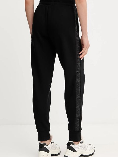 Guess spodnie dresowe NEW VICTOIRE damskie kolor czarny z aplikacją W5YB11 KBYE2