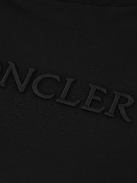 Moncler embossed logo T-shirt - Black