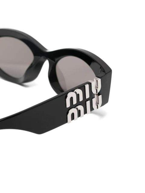 Miu Miu Eyewear logo-plaque sunglasses - Black