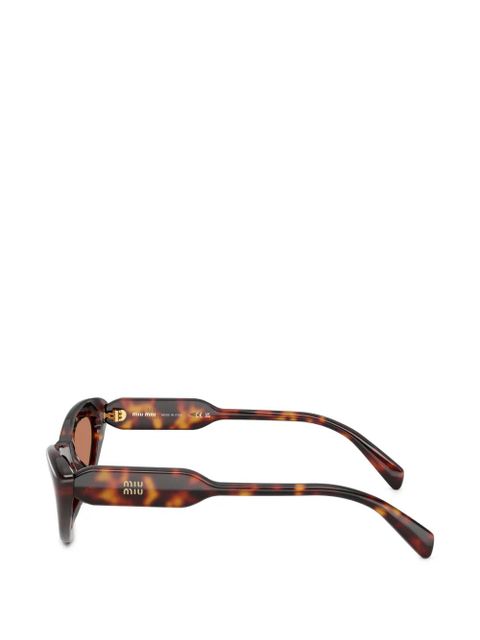 Miu Miu Eyewear cat-eye frame sunglasses - Brown