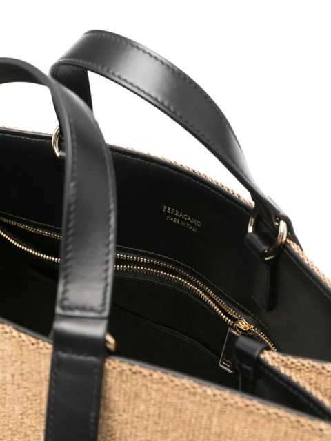 Ferragamo medium logo tote bag - Neutrals