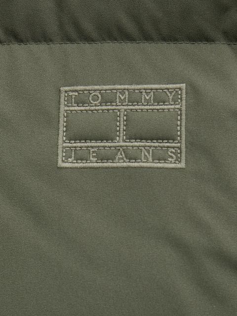 Tommy Jeans kurtka puchowa kolor zielony zimowa oversize DW0DW21624