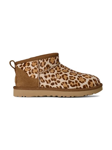 UGG śniegowce zamszowe W Classic Ultra Mini Plains - zdjęcie produktu nr 1