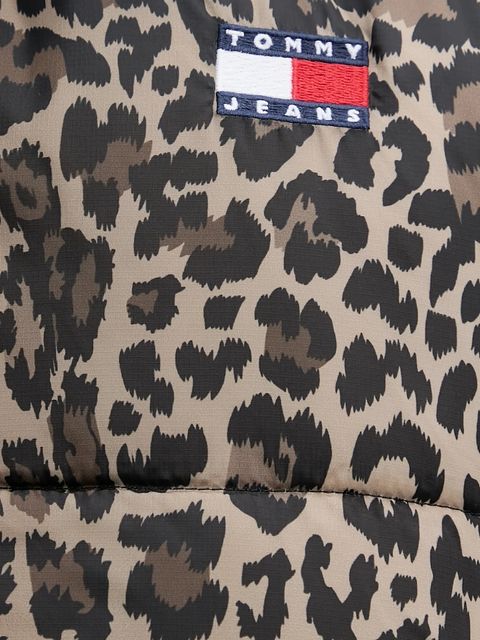 Tommy Jeans kurtka kolor brązowy zimowa DW0DW21967