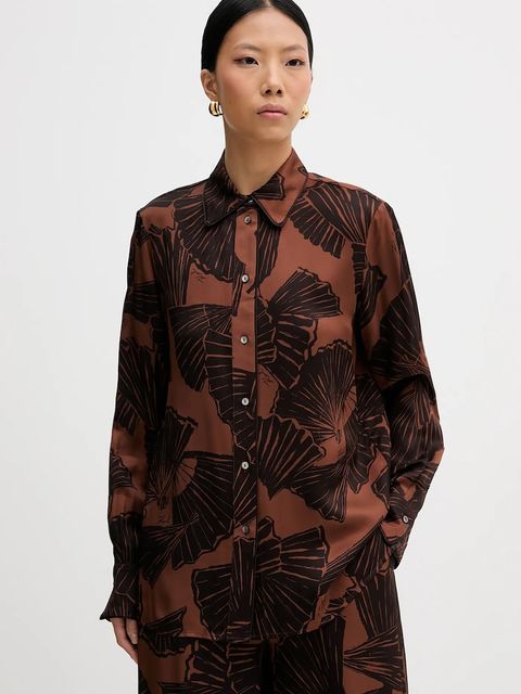 Karl Lagerfeld koszula damska kolor brązowy regular z kołnierzykiem klasycznym B1W11009 - zdjęcie produktu nr 1