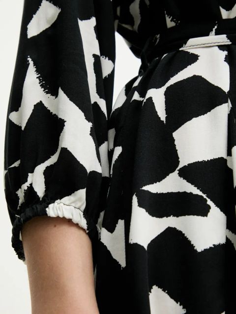 Answear.LAB sukienka kolor czarny mini rozkloszowana