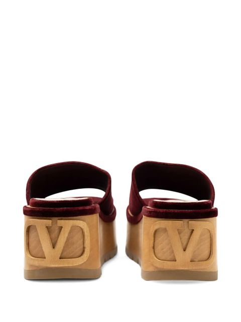 Valentino Garavani logo-detail sandals - Red