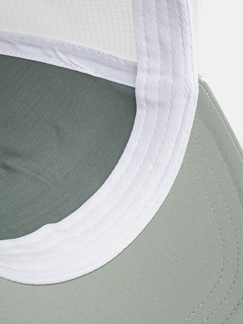 Helly Hansen czapka z daszkiem kolor zielony 67520