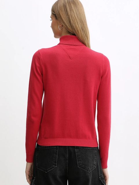 Tommy Jeans sweter bawełniany damski kolor różowy lekki z golfem DW0DW21672