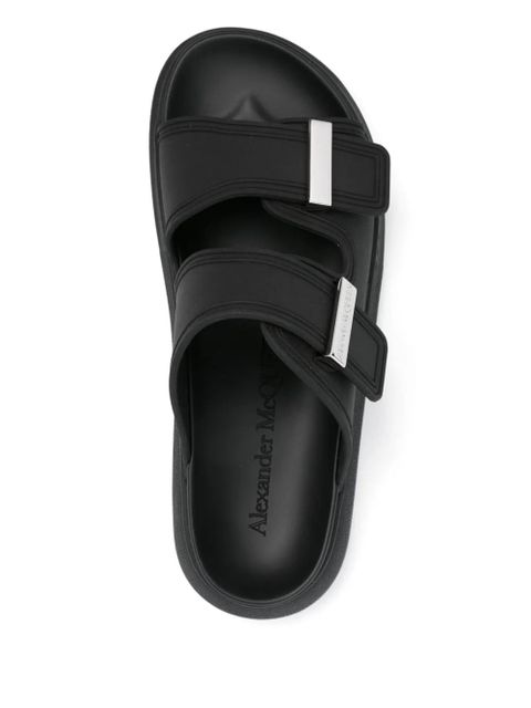 Alexander McQueen logo-engraved sandals - Black