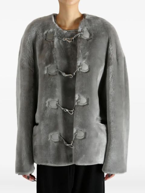 TOTEME toggle-fastening shearling jacket - Grey - zdjęcie produktu nr 2