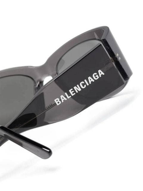 Balenciaga Eyewear butterfly-frame sunglasses - Black