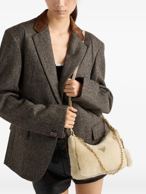 Prada mini Re-Edition shearling shoulder bag - Neutrals - zdjęcie produktu nr 2