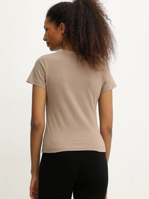 Guess t-shirt bawełniany NARCISO damski kolor beżowy V5GI10 K9RM1