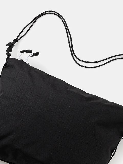 The North Face saszetka Terra Lumbar kolor czarny NF0A81EPKY41