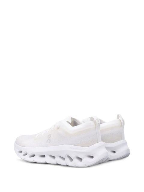 On Running Cloudtilt cutout sneakers - White
