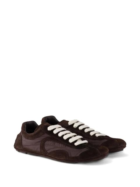 Prada round-toe lace-up sneakers - Brown