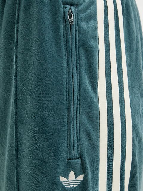 adidas Originals spodnie dresowe welurowe Fb Liberty Tp damskie kolor zielony z aplikacją JW5268