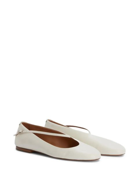 Jil Sander asymmetrical-strap ballerina - White - zdjęcie produktu nr 2