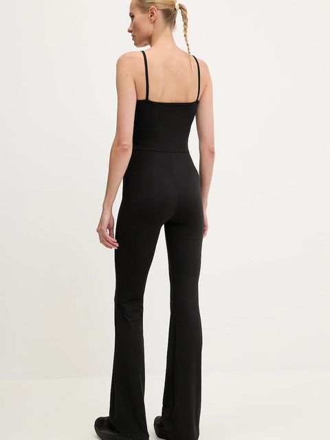 Guess kombinezon MARGOT kolor czarny z dekoltem okrągłym V5RD06 KCD02