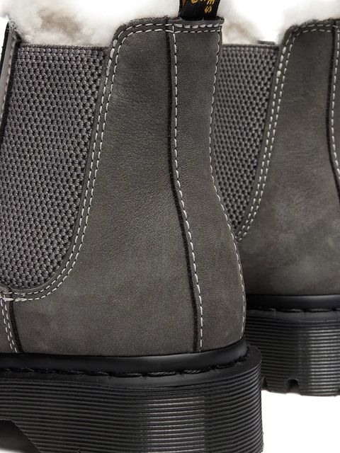 Dr. Martens sztyblety zamszowe 2976 Bex Fur Lined damskie kolor szary na platformie lekko ocieplone DM41420020