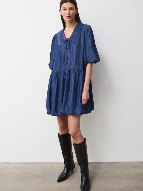 Medicine sukienka jeansowa kolor granatowy mini oversize