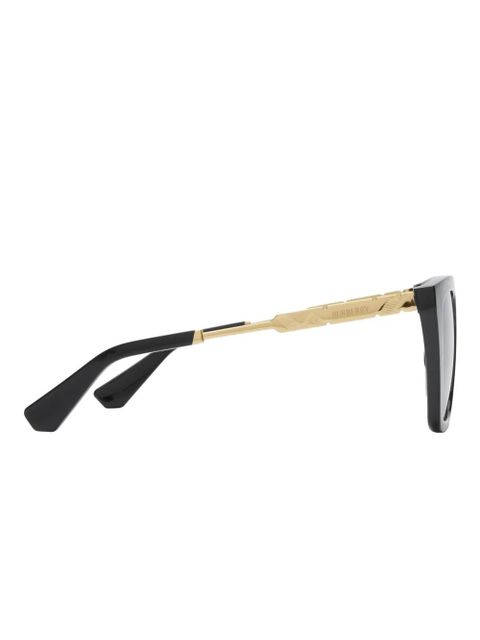 Burberry logo-engraved oversize-frame sunglasses - Black