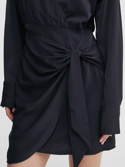 Abercrombie & Fitch sukienka kolor czarny mini prosta