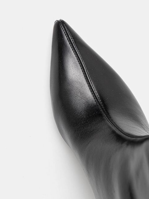 BOSS kozaki skórzane Gracey damskie kolor czarny na małym obcasie 50552786