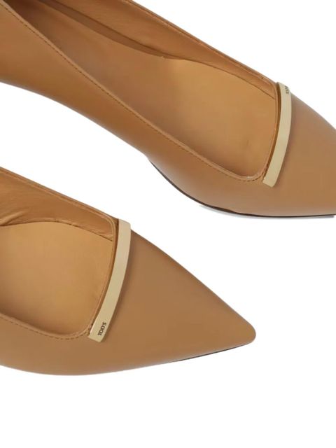 Tod's Barretta pointed toe strap loafer - Neutrals