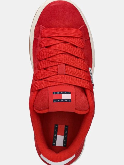 Tommy Jeans sneakersy zamszowe TJW SKATE SNEAKER kolor czerwony EN0EN02677