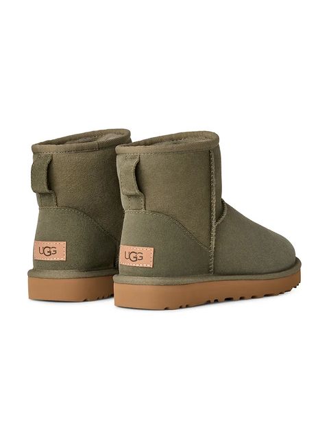 UGG śniegowce zamszowe Classic Mini II kolor zielony 1016222.MSSGR - zdjęcie produktu nr 2