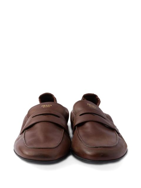 Prada logo-print leather loafers - Brown