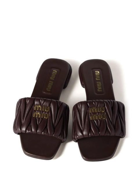 Miu Miu matelassé leather slides - Brown