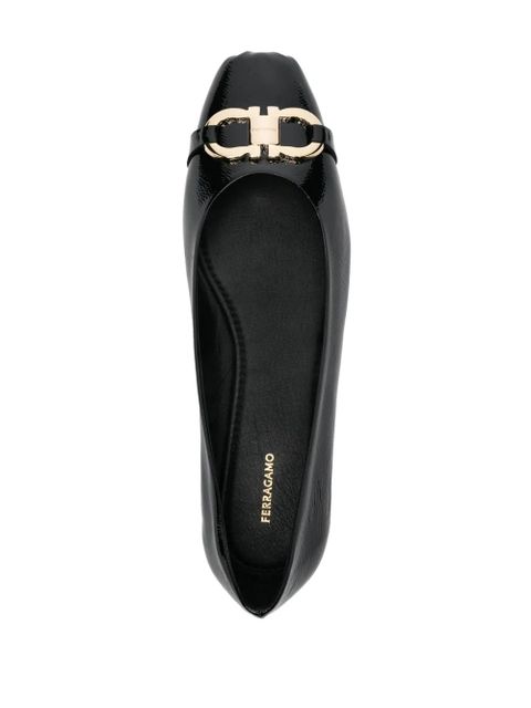 Ferragamo Gancini-buckle ballerina shoes - Black