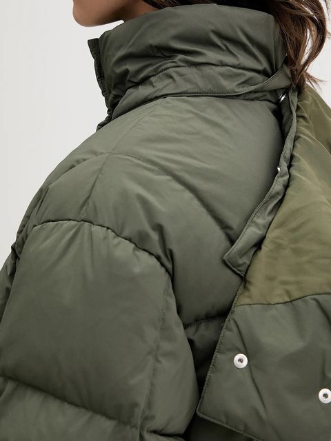 Tommy Jeans kurtka puchowa kolor zielony zimowa oversize DW0DW21624