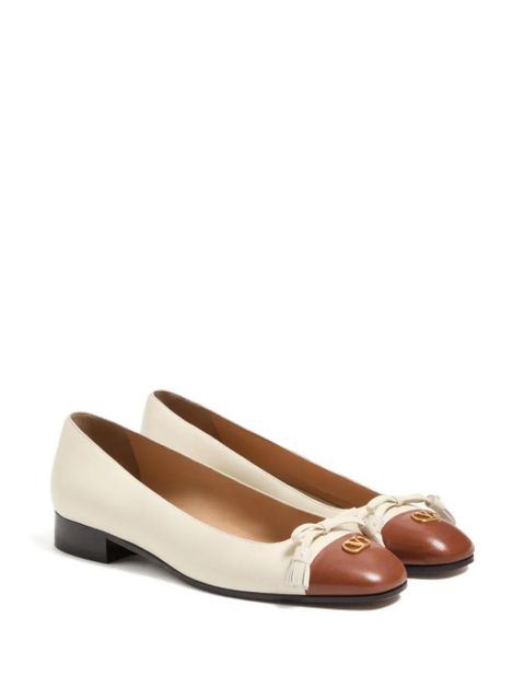 Valentino Garavani tassel-embellished leather ballet flats - Neutrals - zdjęcie produktu nr 2