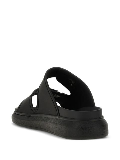 Alexander McQueen logo-engraved slides - Black